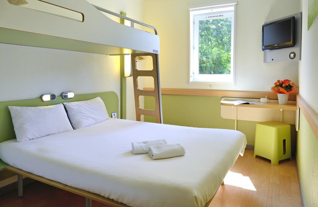 Ibis Budget Saint-Omer Centre Kültér fotó