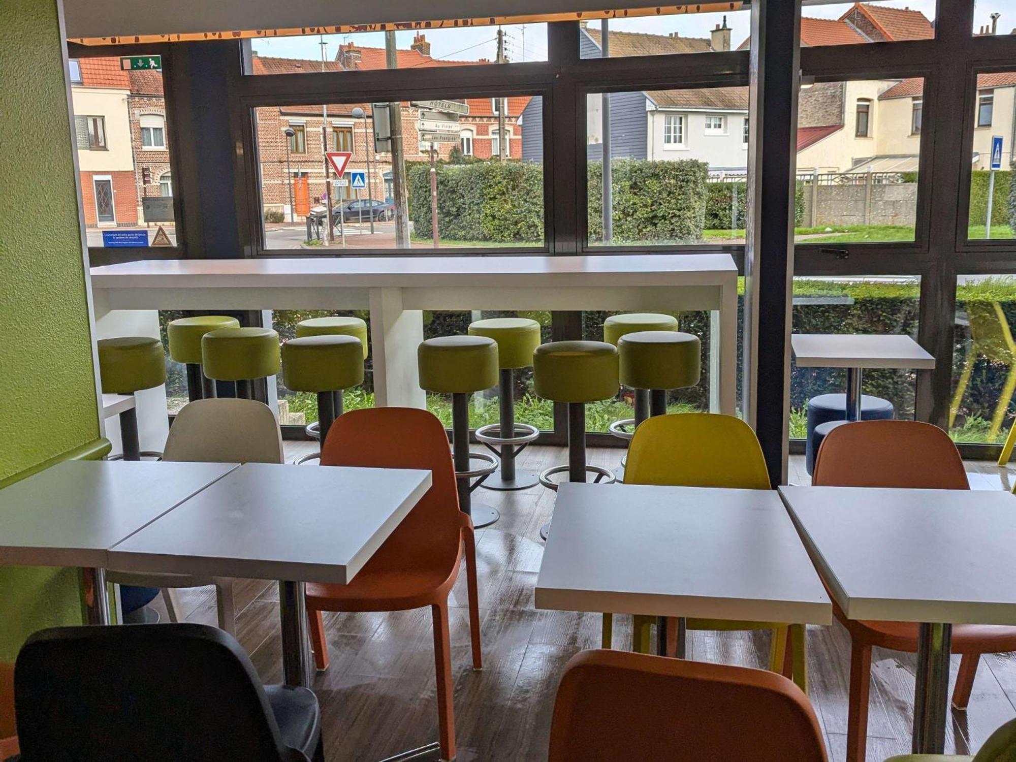 Ibis Budget Saint-Omer Centre Kültér fotó