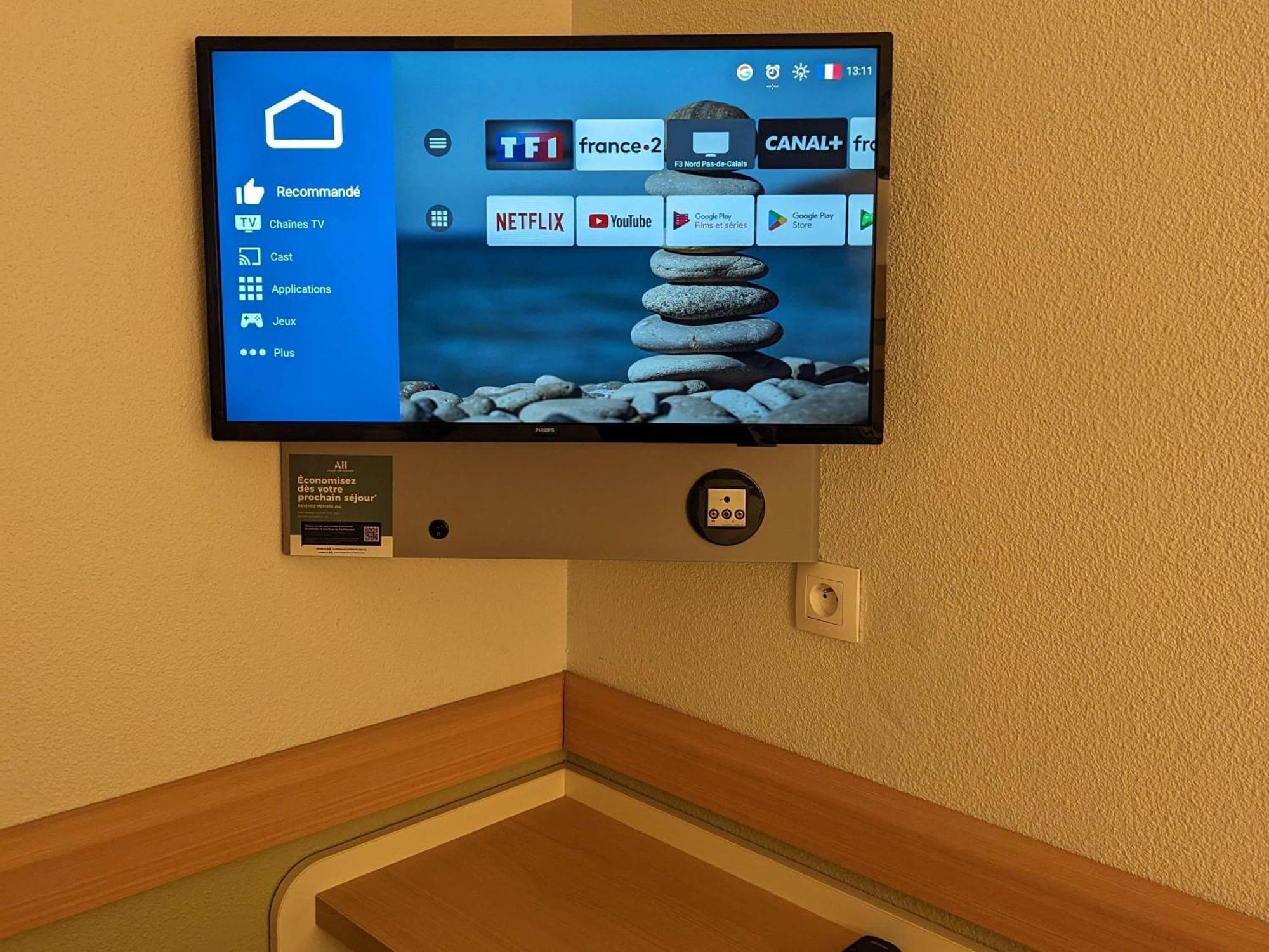 Ibis Budget Saint-Omer Centre Kültér fotó