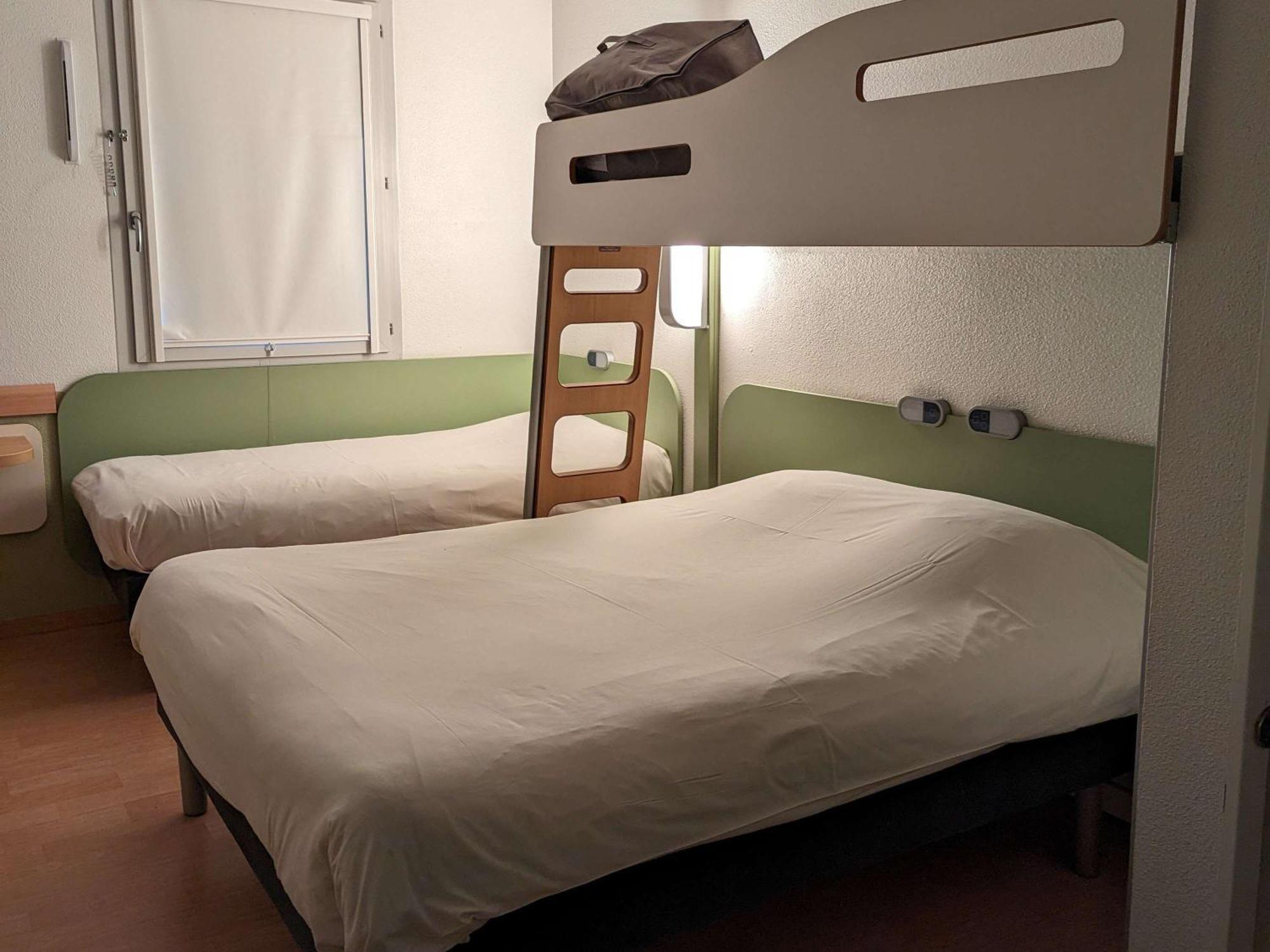 Ibis Budget Saint-Omer Centre Kültér fotó